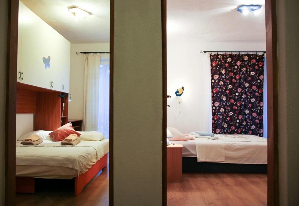 Apartments By The Sea Makarska - 15200 Kültér fotó